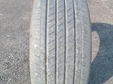 Goodyear Efficient Grip 265/40R21 Одиночка за 9 000 тг. в Алматы