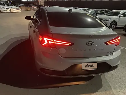 Hyundai Elantra 2019 года за 7 850 000 тг. в Актау – фото 8