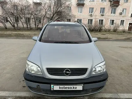 Opel Zafira 2002 года за 3 000 000 тг. в Семей