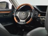 Lexus ES 300h 2013 года за 11 150 000 тг. в Актау – фото 3