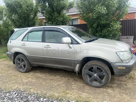 Lexus RX 300 2001 года за 4 700 000 тг. в Актобе – фото 2