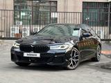 BMW 530 2022 года за 25 500 000 тг. в Астана – фото 4