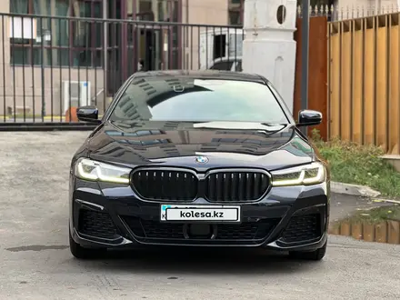 BMW 530 2022 года за 25 500 000 тг. в Астана – фото 36