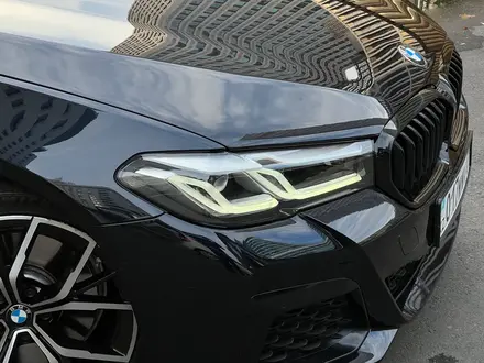 BMW 530 2022 года за 25 500 000 тг. в Астана – фото 46