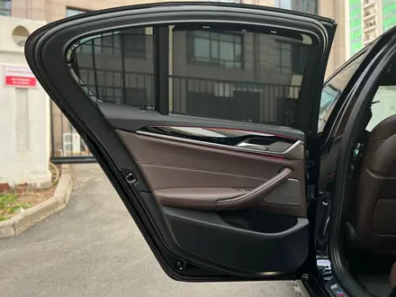 BMW 530 2022 года за 25 500 000 тг. в Астана – фото 49