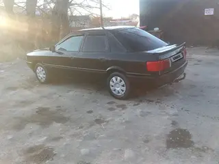 Audi 80