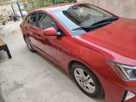 Hyundai Elantra 2019 года за 5 000 000 тг. в Актау – фото 2