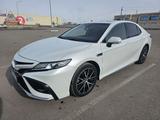 Toyota Camry 2022 года за 17 000 000 тг. в Караганда – фото 2