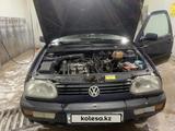 Volkswagen Golf 1993 годаүшін1 600 000 тг. в Мерке