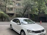 Volkswagen Jetta 2018 года за 7 990 000 тг. в Алматы