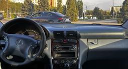 Mercedes-Benz C 180 2002 годаүшін2 900 000 тг. в Алматы – фото 2