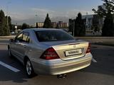 Mercedes-Benz C 180 2002 года за 2 900 000 тг. в Алматы – фото 5