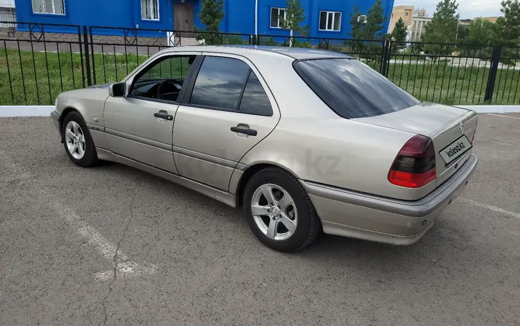 Mercedes-Benz C 200 1998 года за 2 600 000 тг. в Караганда