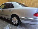Mercedes-Benz E 290 1996 года за 2 500 000 тг. в Темиртау – фото 3