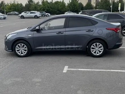 Hyundai Accent 2023 года за 7 500 000 тг. в Шымкент – фото 2