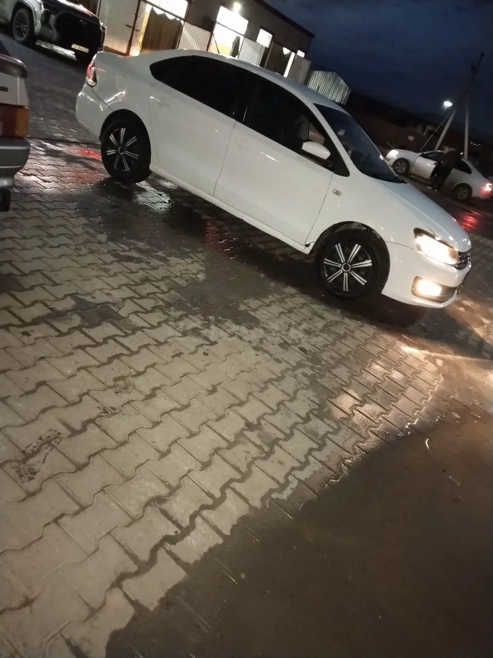 Volkswagen Polo, 2015