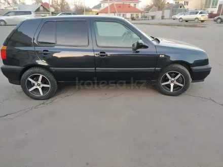 Volkswagen Golf 1995 года за 1 850 000 тг. в Алматы – фото 4