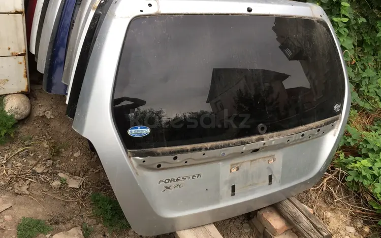 Крышки багажника на форестер sg5 за 45 000 тг. в Алматы