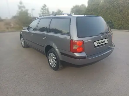 Volkswagen Passat 2003 года за 3 500 000 тг. в Алматы – фото 3