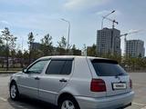 Volkswagen Golf 1997 года за 2 600 000 тг. в Астана – фото 3