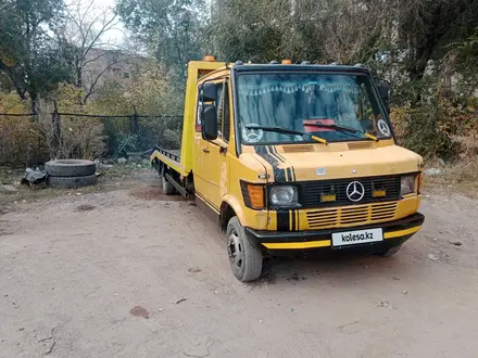 Mercedes-Benz  T1 1990 года за 4 500 000 тг. в Караганда