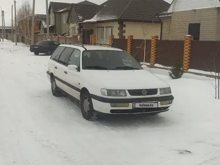 Volkswagen Passat 1994 года за 3 250 000 тг. в Астана – фото 10