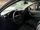 Renault Sandero 2015 года за 2 800 000 тг. в Алматы – фото 4