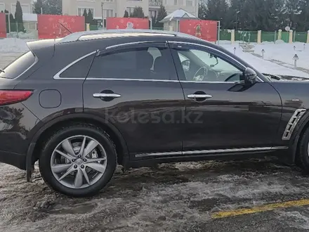 Infiniti QX70 2012 года за 12 000 000 тг. в Алматы – фото 4