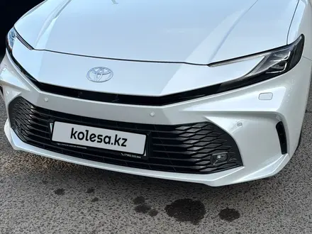Toyota Camry 2025 года за 21 800 000 тг. в Павлодар – фото 2