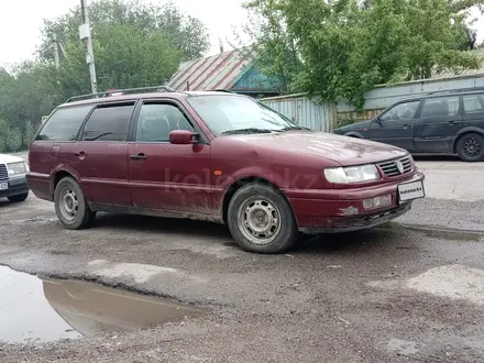 Volkswagen Passat 1994 года за 900 000 тг. в Алматы – фото 2