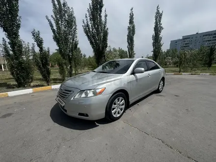 Toyota Camry 2007 года за 6 800 000 тг. в Павлодар – фото 2