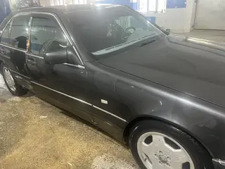 Mercedes-Benz S 320