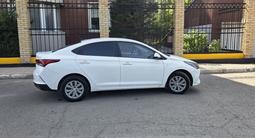 Hyundai Accent 2021 года за 6 000 000 тг. в Караганда – фото 3