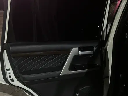 Toyota Land Cruiser 2016 года за 35 000 000 тг. в Актобе – фото 22
