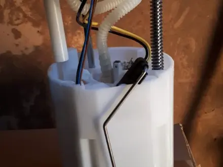 Насос топливный бензонасос за 100 000 тг. в Атырау