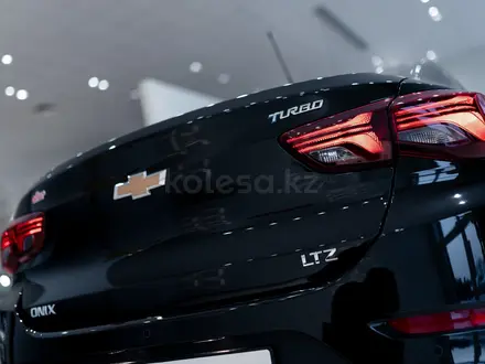 Chevrolet Onix LTZ 2025 года за 6 990 000 тг. в Алматы – фото 8