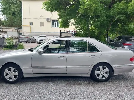 Mercedes-Benz E 320 2001 года за 4 500 000 тг. в Шымкент