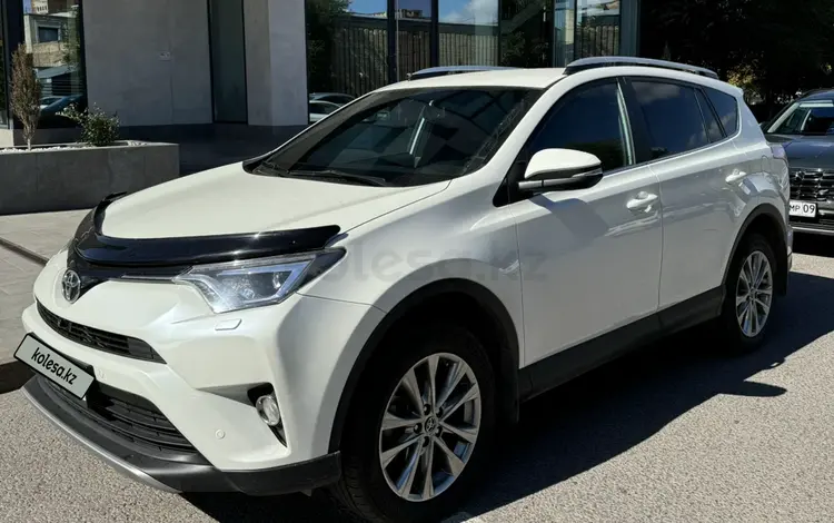 Toyota RAV4 2017 годаүшін14 500 000 тг. в Караганда