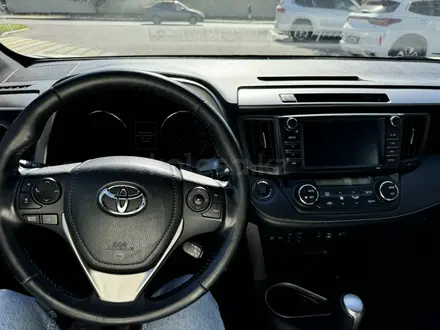 Toyota RAV4 2017 года за 14 500 000 тг. в Караганда – фото 10