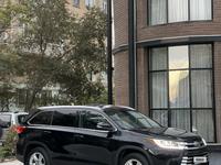 Toyota Highlander 2017 годаүшін18 800 000 тг. в Актау