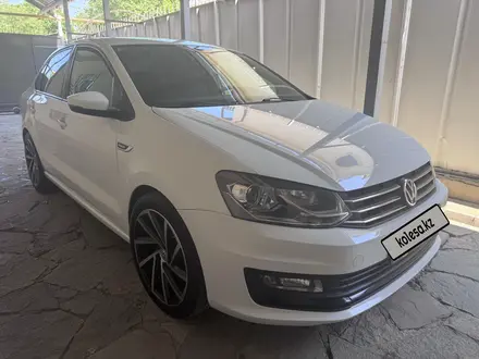 Volkswagen Polo 2018 года за 6 400 000 тг. в Алматы – фото 2