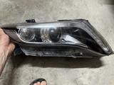 Фара правая Toyota Venza ксенон рестайлинг за 335 000 тг. в Астана
