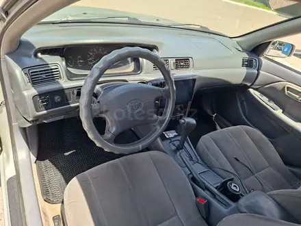 Toyota Camry 2001 года за 3 300 000 тг. в Алматы – фото 5