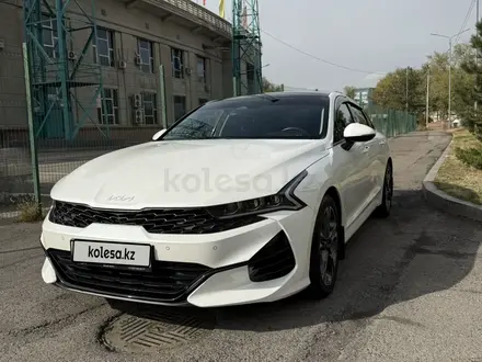 Kia K5 2021 года за 13 700 000 тг. в Алматы