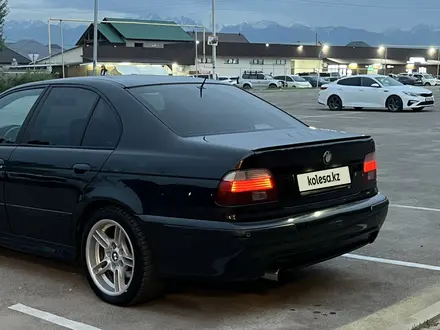 BMW 530 2002 года за 5 000 000 тг. в Алматы – фото 11