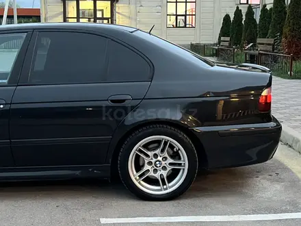BMW 530 2002 года за 5 000 000 тг. в Алматы – фото 13
