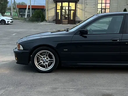 BMW 530 2002 года за 5 000 000 тг. в Алматы – фото 15