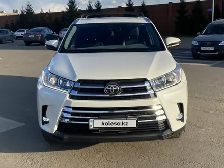 Toyota Highlander 2019 года за 19 000 000 тг. в Павлодар – фото 2