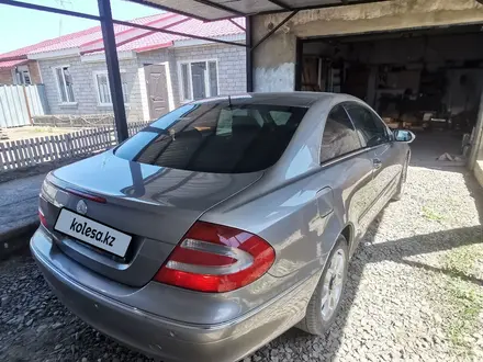 Mercedes-Benz CLK 200 2002 года за 5 000 000 тг. в Сатпаев – фото 11