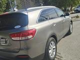Kia Sorento 2017 годаүшін7 900 000 тг. в Актобе – фото 2